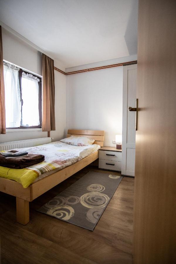 Apartmani Lara Modrus-Kuca Za Odmor エクステリア 写真